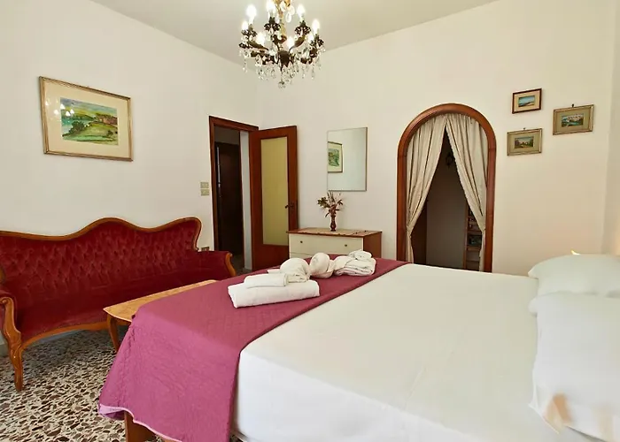 Aura Lucis, Elegant For 8, Parking, Wi-fi Syracuse